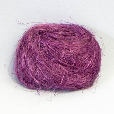 Sisal vlákno 25g tmavě fialová